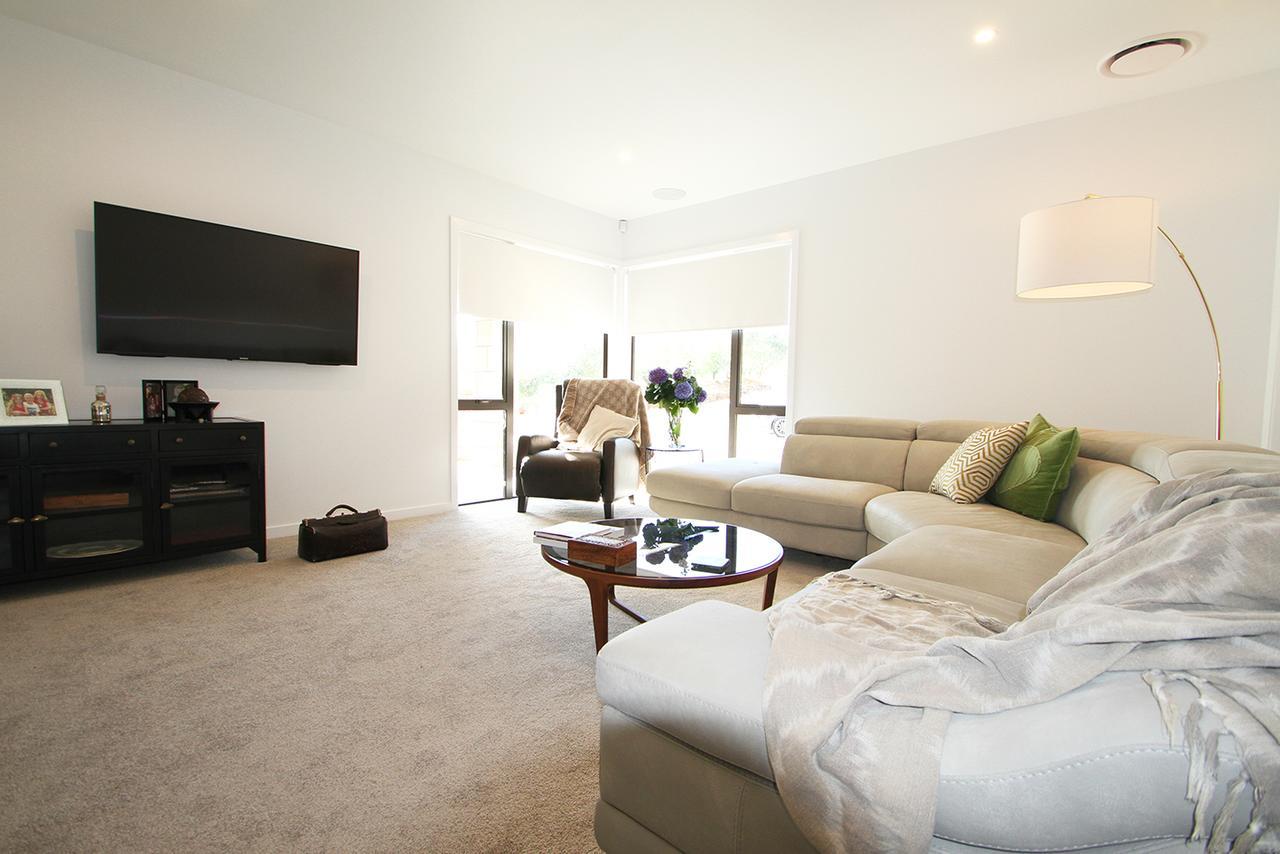 Ohaupo Olives Bed & Breakfast Bagian luar foto
